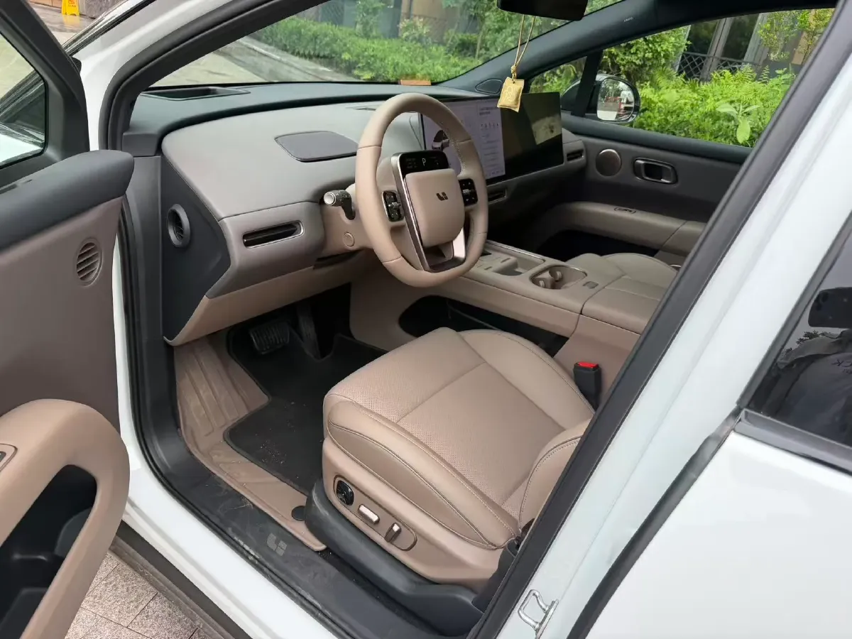 2025 Li i6 BEV,autocango,china used car exporter,china ev exporter,chinese used car exporter,chinese used ev exporter