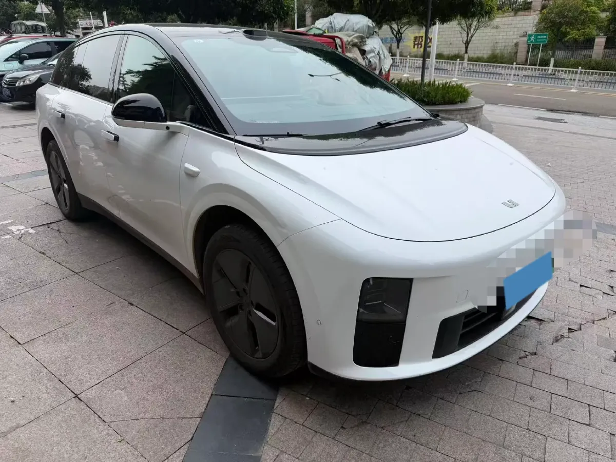 2025 Li i6 BEV,autocango,china used car exporter,china ev exporter,chinese used car exporter,chinese used ev exporter