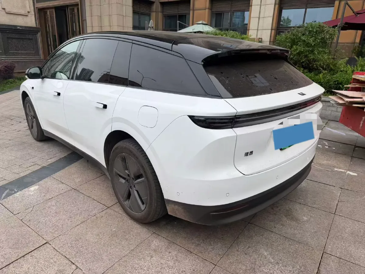 2025 Li i6 BEV,autocango,china used car exporter,china ev exporter,chinese used car exporter,chinese used ev exporter