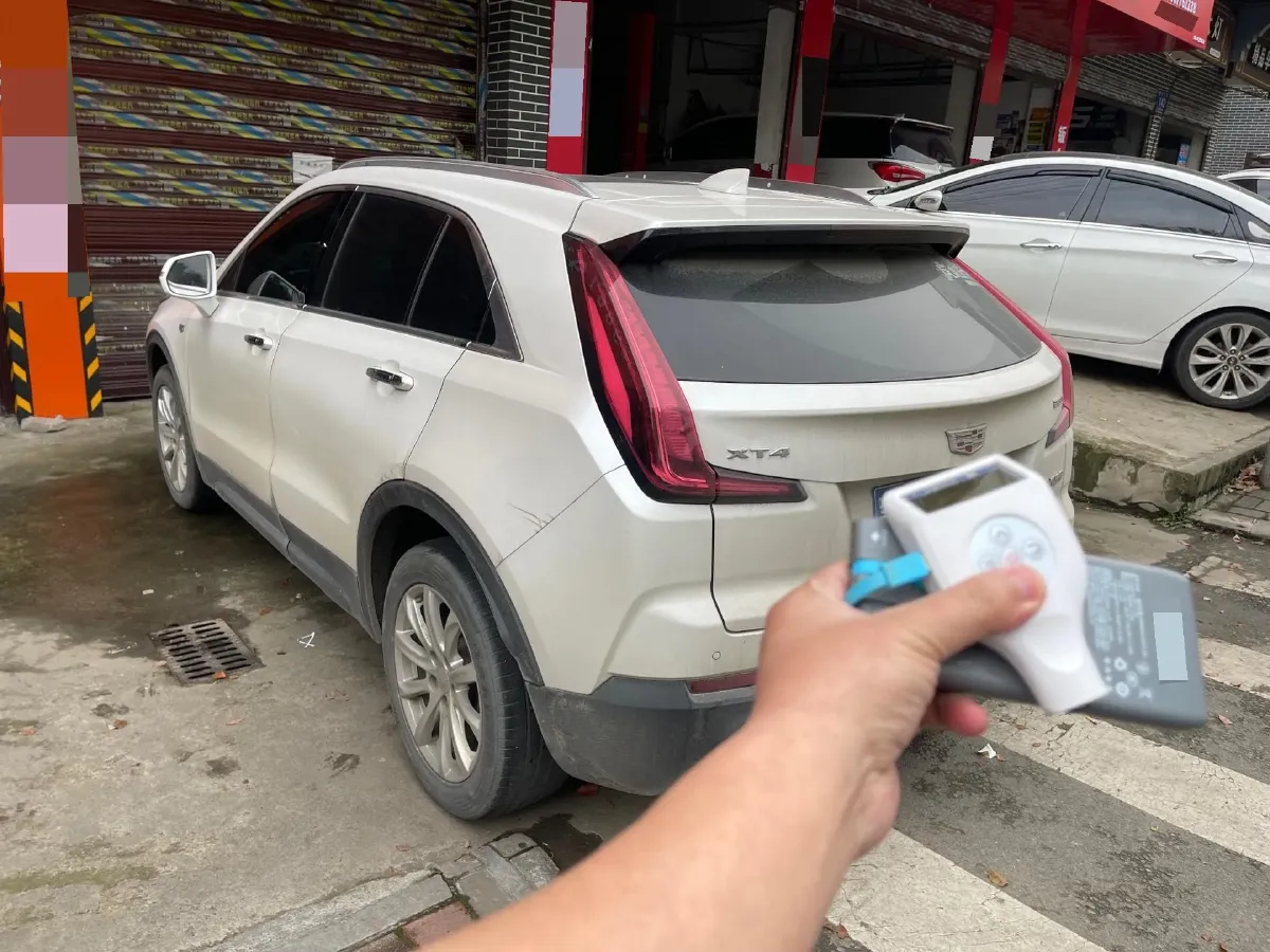 2020 Cadillac XT4 2.0T 241HP L4 9AT,autocango,china used car exporter,china ev exporter,chinese used car exporter,chinese used ev exporter