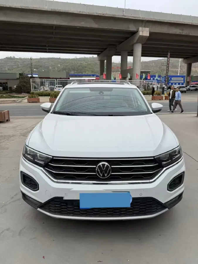 2021 Volkswagen T-Roc 1.4T 150HP L4 7DCT,autocango,china used car exporter,china ev exporter,chinese used car exporter,chinese used ev exporter