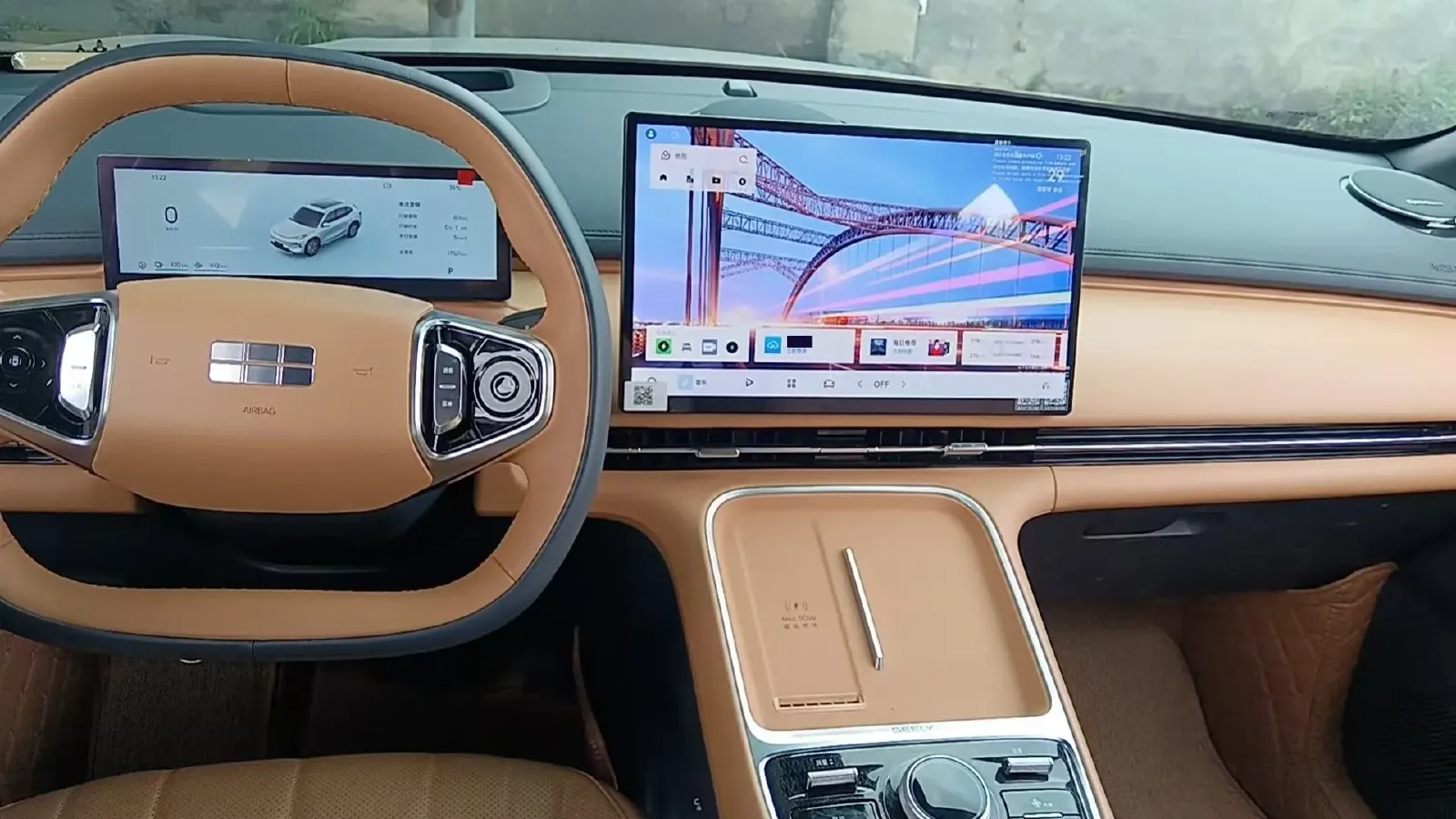 2025 LanDian E5 PLUS 1.5L 95HP L4 E-CVT PHEV 25KWH,autocango,china used car exporter,china ev exporter,chinese used car exporter,chinese used ev exporter