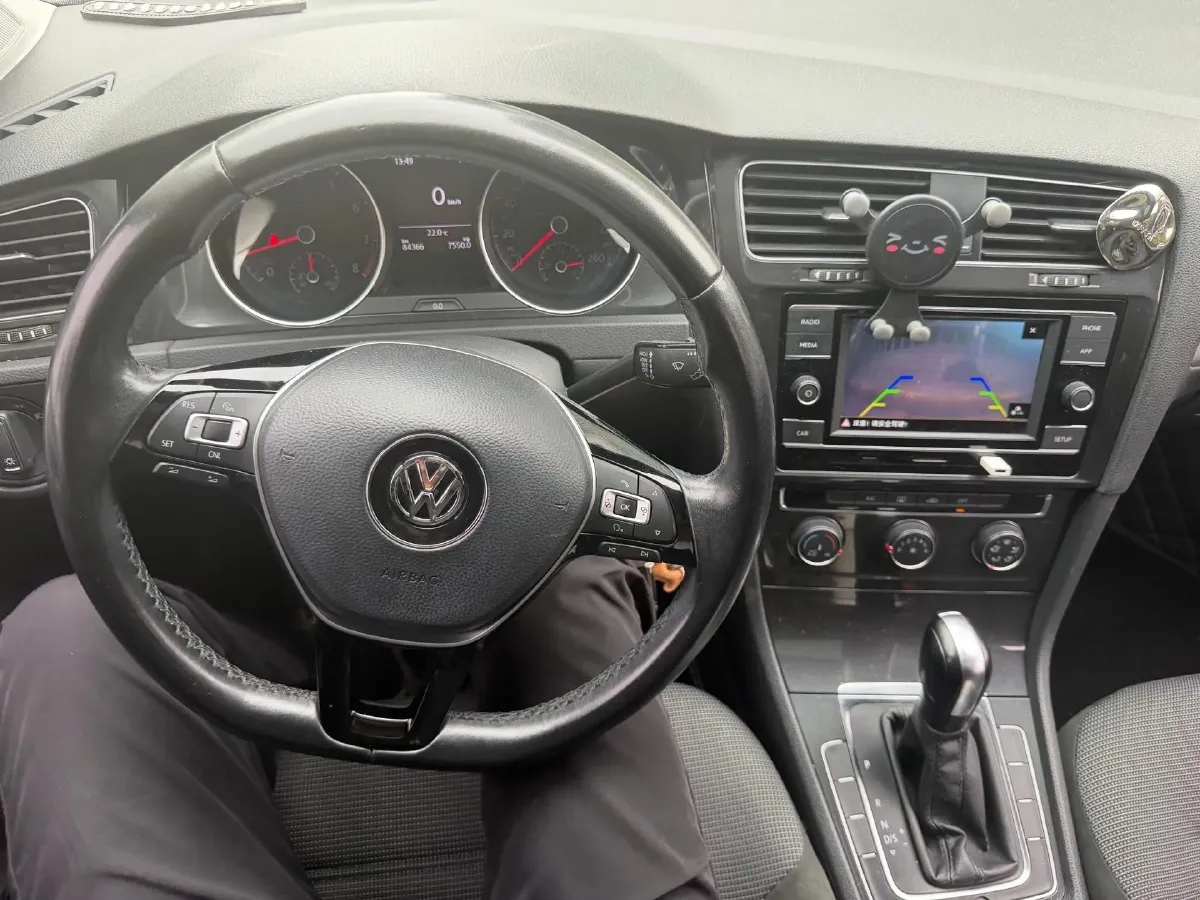 2018 Volkswagen Golf 1.6L 110HP L4 6AT,autocango,china used car exporter,china ev exporter,chinese used car exporter,chinese used ev exporter