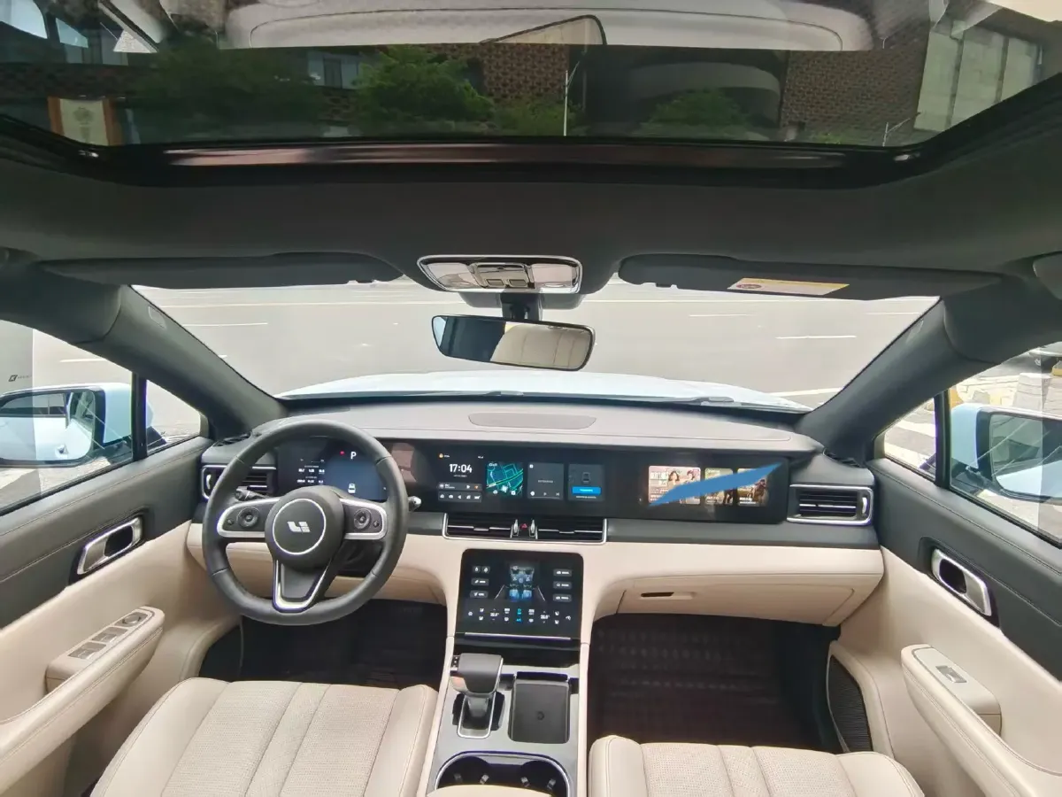 2020 Li ONE Range Extended 131HP REEV 40.5KWH,autocango,china used car exporter,china ev exporter,chinese used car exporter,chinese used ev exporter