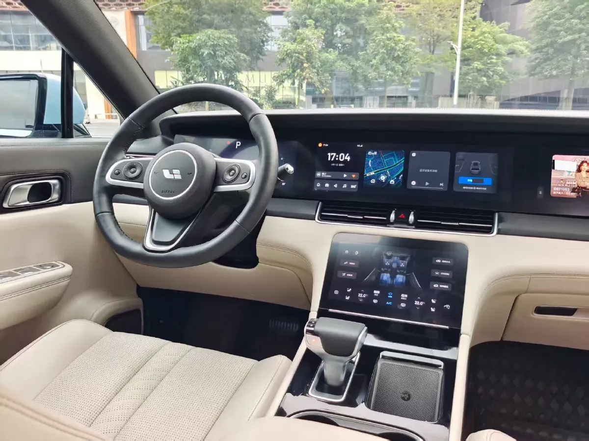 2020 Li ONE Range Extended 131HP REEV 40.5KWH,autocango,china used car exporter,china ev exporter,chinese used car exporter,chinese used ev exporter