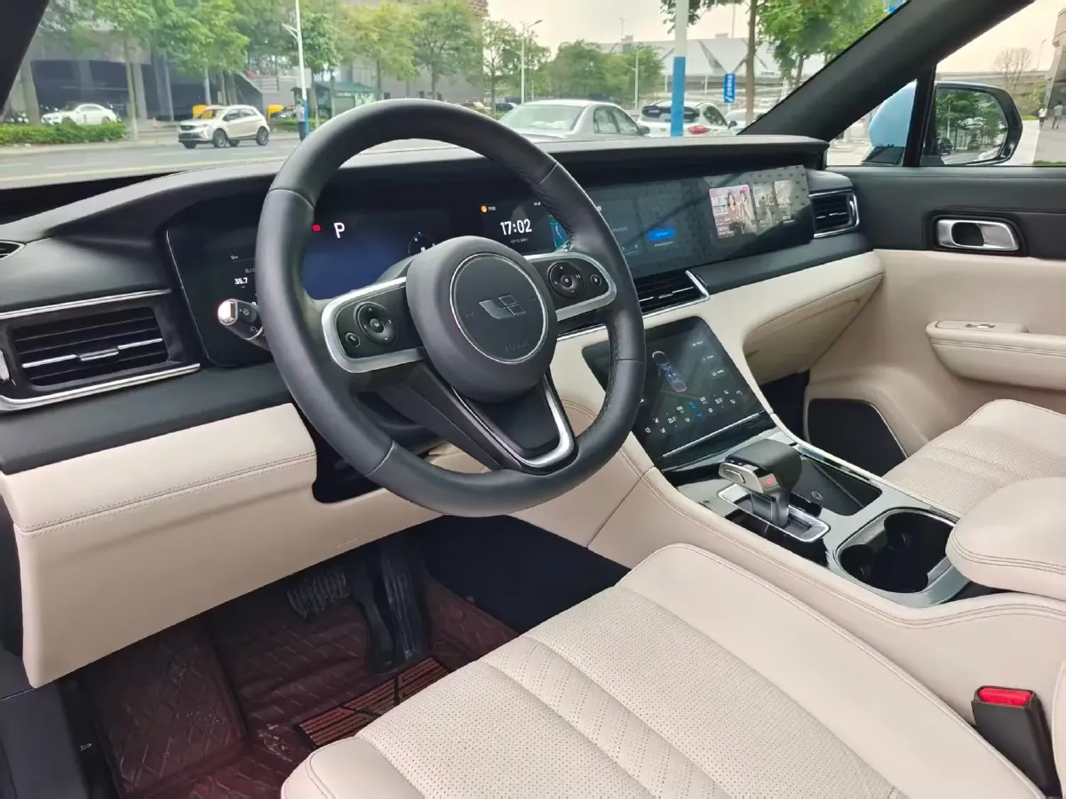 2020 Li ONE Range Extended 131HP REEV 40.5KWH,autocango,china used car exporter,china ev exporter,chinese used car exporter,chinese used ev exporter