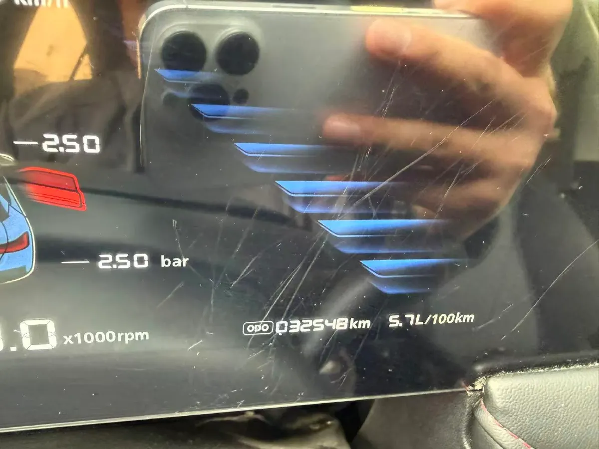 2023 Roewe i5 1.5L 129HP L4 5MT,autocango,china used car exporter,china ev exporter,chinese used car exporter,chinese used ev exporter