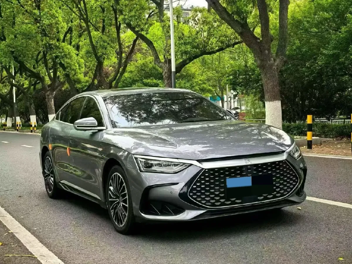 2022 Volkswagen Tiguan L 2.0T 186HP L4 7DCT,autocango,china used car exporter,china ev exporter,chinese used car exporter,chinese used ev exporter