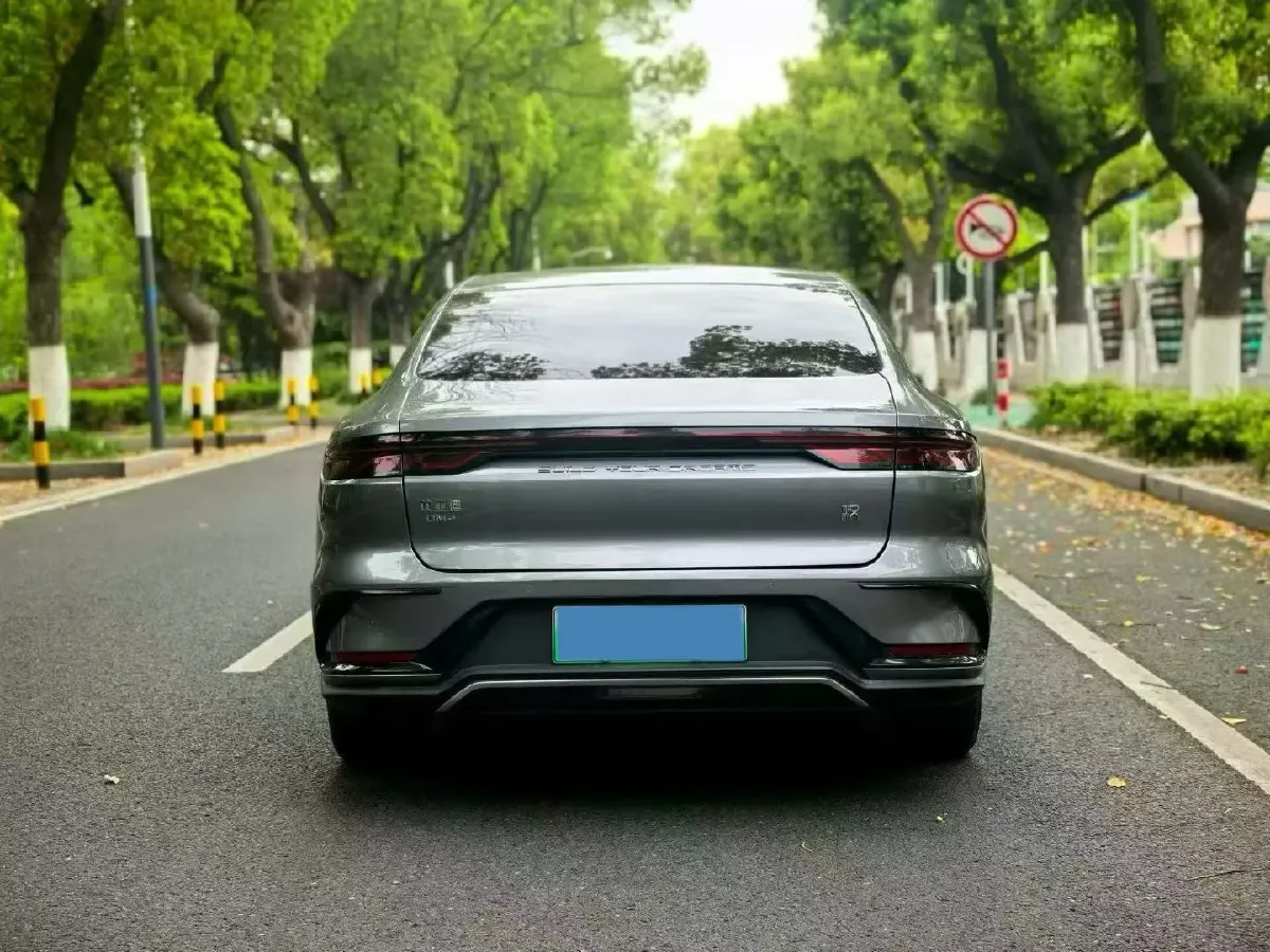 2022 Volkswagen Tiguan L 2.0T 186HP L4 7DCT,autocango,china used car exporter,china ev exporter,chinese used car exporter,chinese used ev exporter