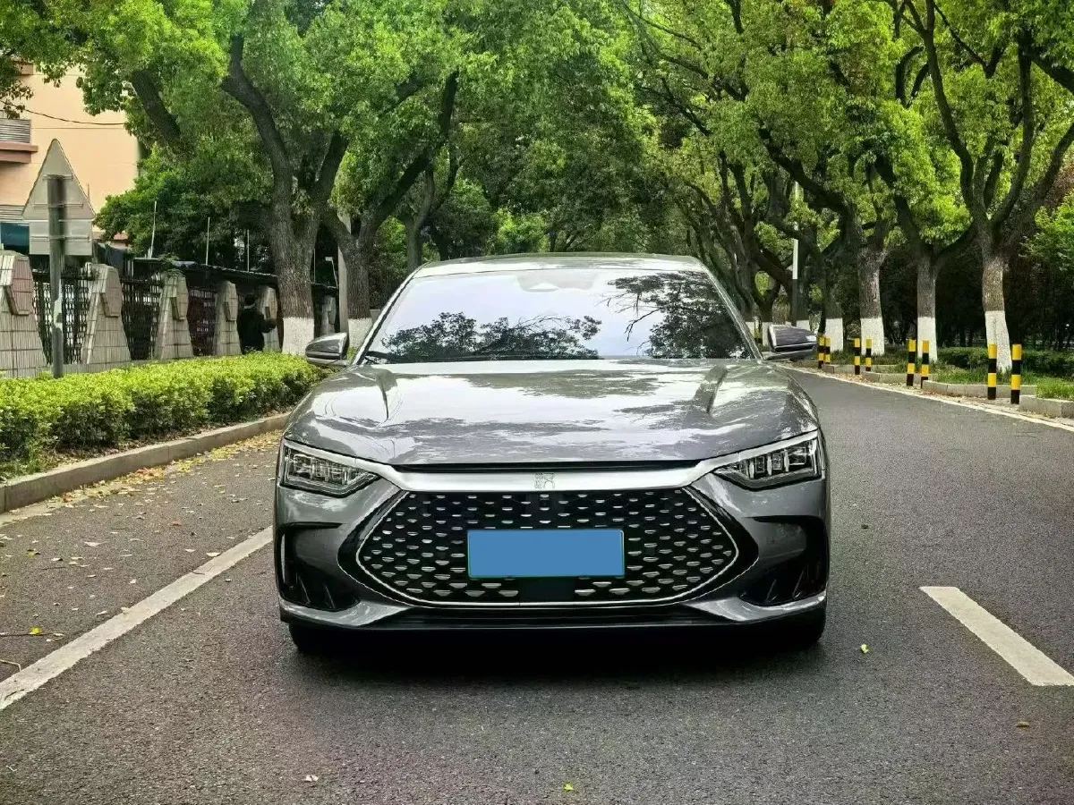 2022 Volkswagen Tiguan L 2.0T 186HP L4 7DCT,autocango,china used car exporter,china ev exporter,chinese used car exporter,chinese used ev exporter