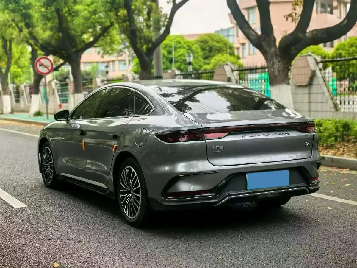 2022 Volkswagen Tiguan L 2.0T 186HP L4 7DCT,autocango,china used car exporter,china ev exporter,chinese used car exporter,chinese used ev exporter