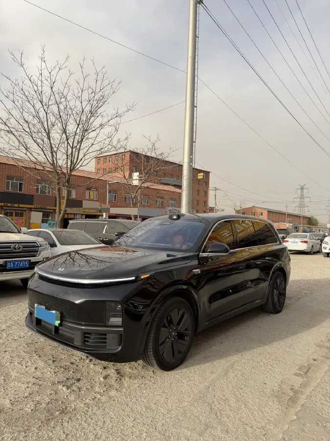 2023 Li L9 Range Extended 154HP REEV 42.6KWH,autocango,china used car exporter,china ev exporter,chinese used car exporter,chinese used ev exporter