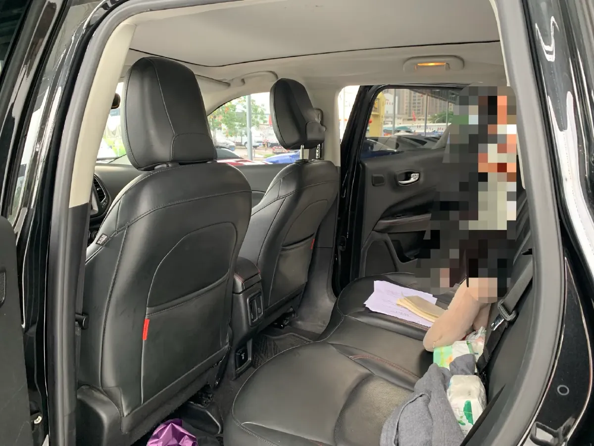 2017 Jeep Compass 2.4L 175HP L4 9AT,autocango,china used car exporter,china ev exporter,chinese used car exporter,chinese used ev exporter