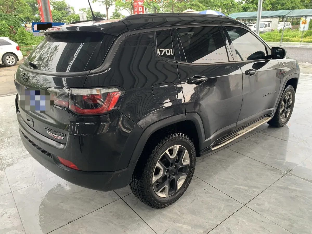 2017 Jeep Compass 2.4L 175HP L4 9AT,autocango,china used car exporter,china ev exporter,chinese used car exporter,chinese used ev exporter