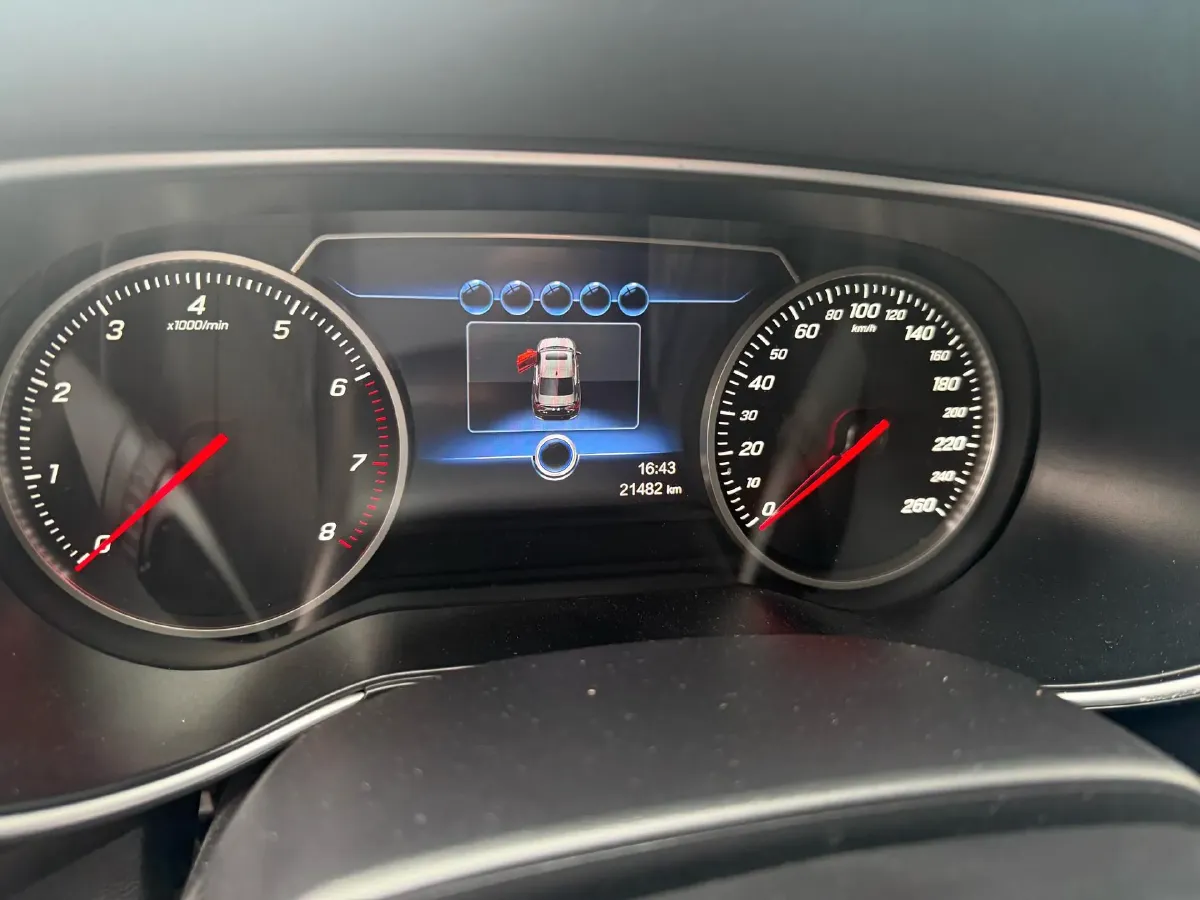 2022 HongQi H5 1.8T 197HP L4 6AT,autocango,china used car exporter,china ev exporter,chinese used car exporter,chinese used ev exporter