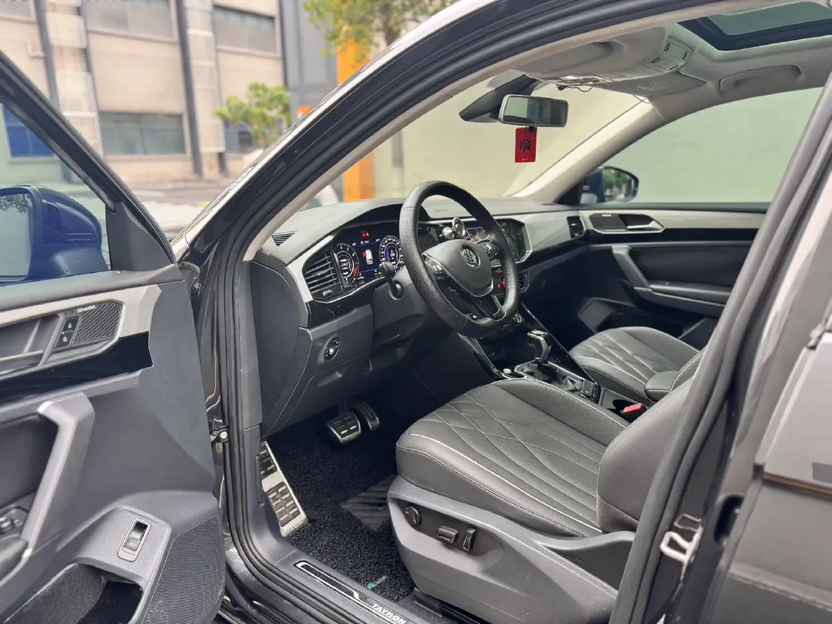 2019 Volkswagen Tayron 2.0T 186HP L4 7DCT,autocango,china used car exporter,china ev exporter,chinese used car exporter,chinese used ev exporter