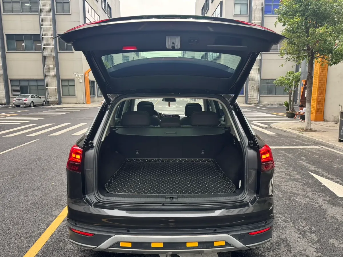 2019 Volkswagen Tayron 2.0T 186HP L4 7DCT,autocango,china used car exporter,china ev exporter,chinese used car exporter,chinese used ev exporter