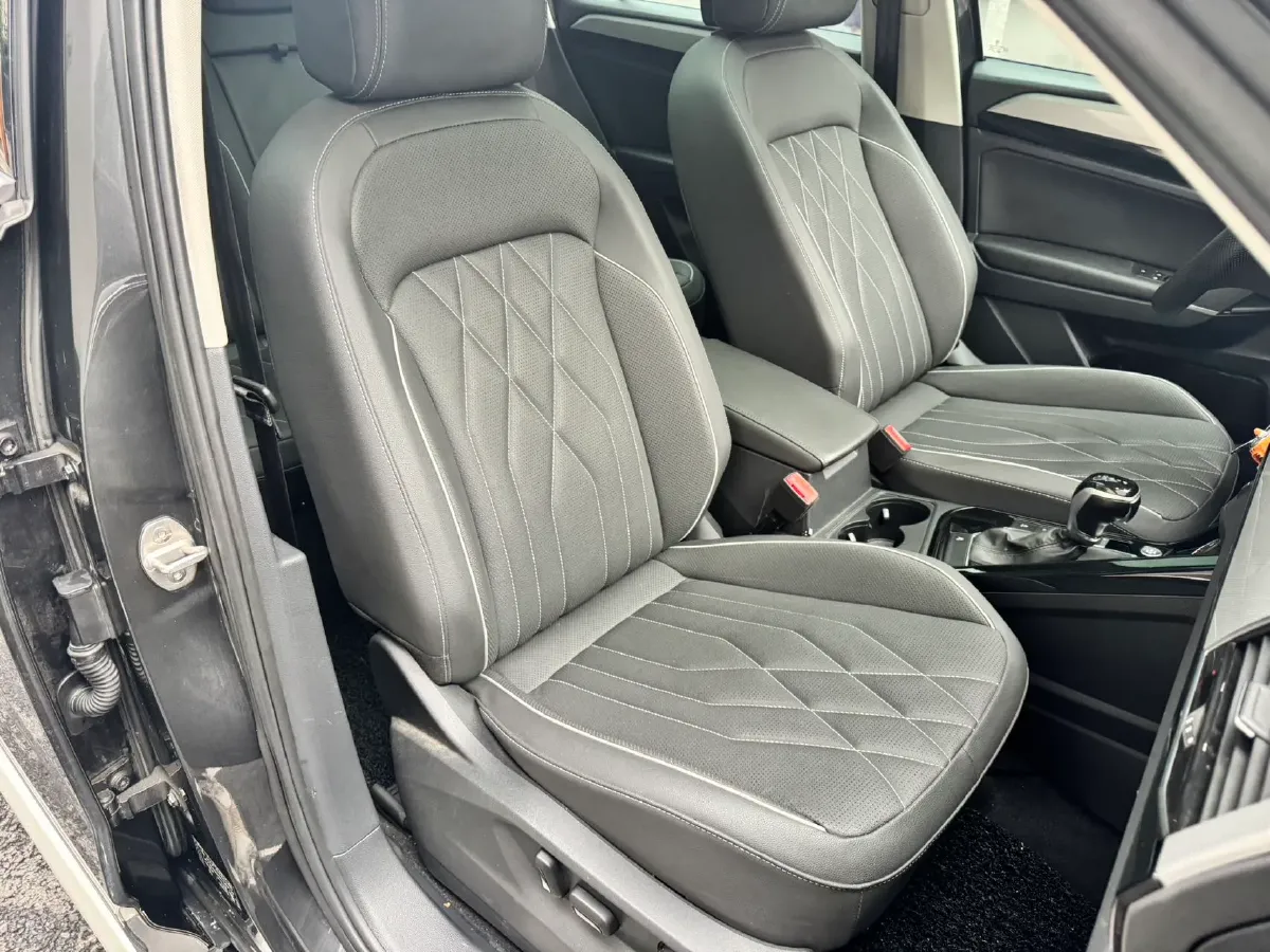 2019 Volkswagen Tayron 2.0T 186HP L4 7DCT,autocango,china used car exporter,china ev exporter,chinese used car exporter,chinese used ev exporter