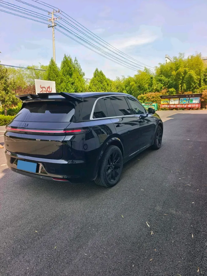 2023 Li L7 Range Extended 154HP REEV 40.9KWH,autocango,china used car exporter,china ev exporter,chinese used car exporter,chinese used ev exporter