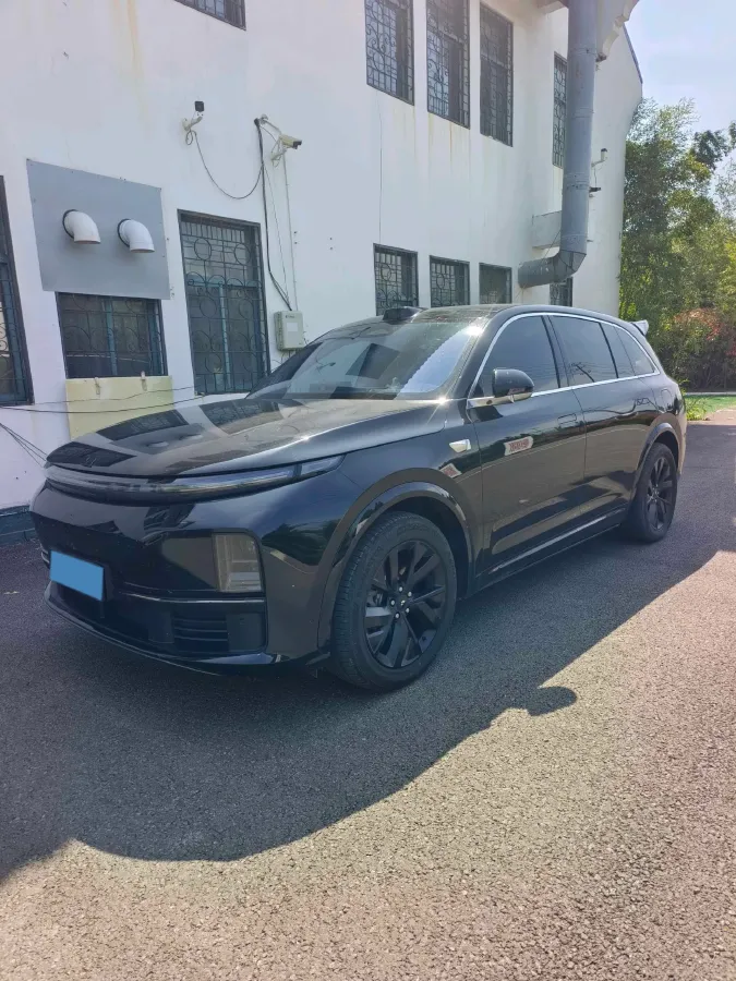 2023 Li L7 Range Extended 154HP REEV 40.9KWH,autocango,china used car exporter,china ev exporter,chinese used car exporter,chinese used ev exporter