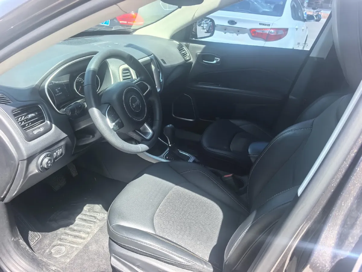 2020 Jeep Compass 1.3T 173HP L4 7DCT,autocango,china used car exporter,china ev exporter,chinese used car exporter,chinese used ev exporter