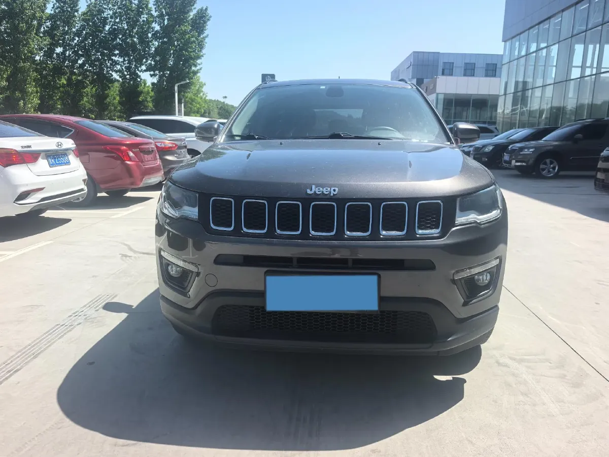 2020 Jeep Compass 1.3T 173HP L4 7DCT,autocango,china used car exporter,china ev exporter,chinese used car exporter,chinese used ev exporter