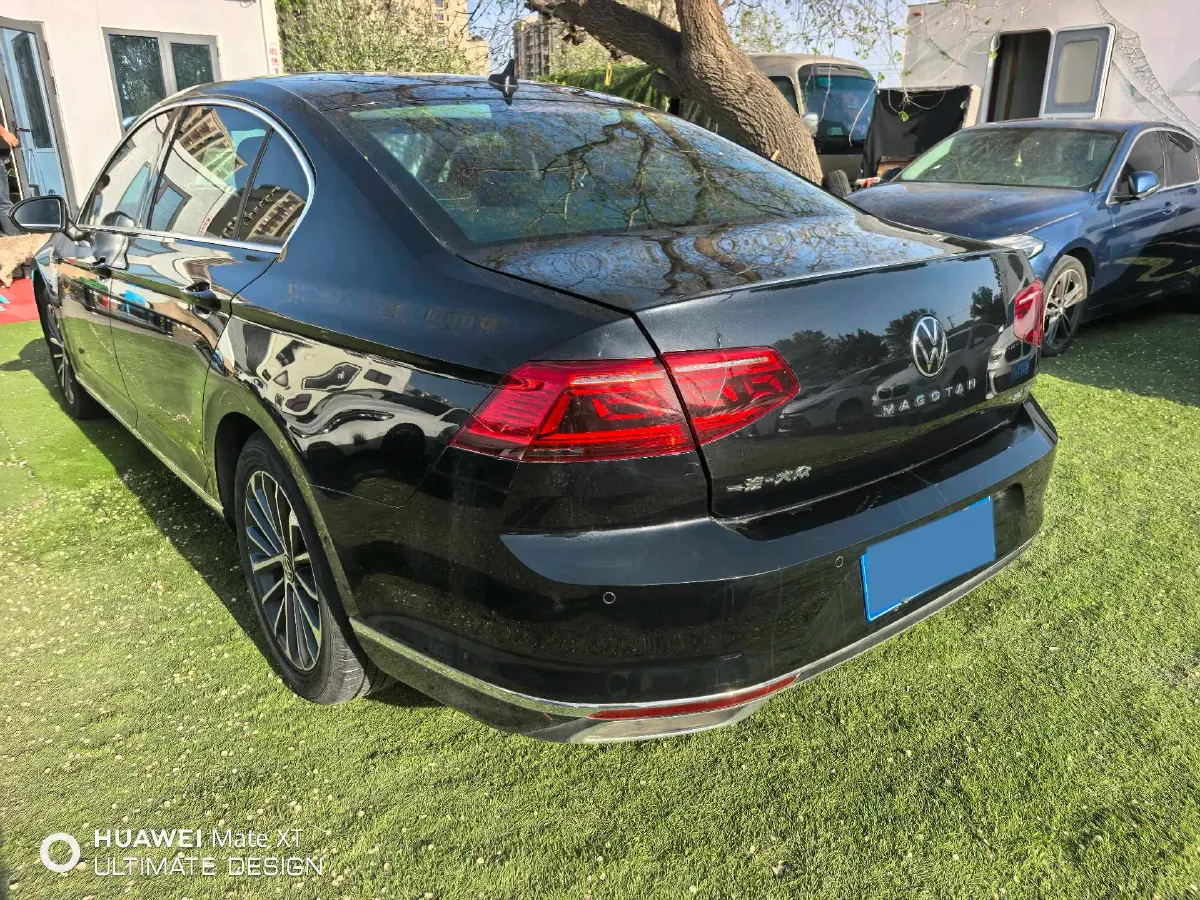 2020 Volkswagen Magotan 2.0T 220HP L4 7DCT,autocango,china used car exporter,china ev exporter,chinese used car exporter,chinese used ev exporter