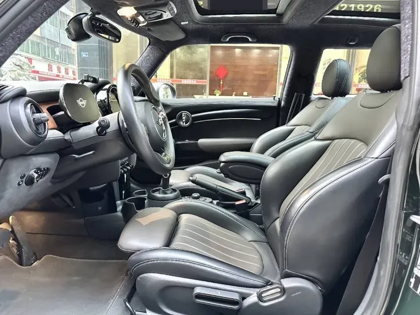 2022 MINI COUNTRYMAN 2.0T 192HP L4 7DCT,autocango,china used car exporter,china ev exporter,chinese used car exporter,chinese used ev exporter