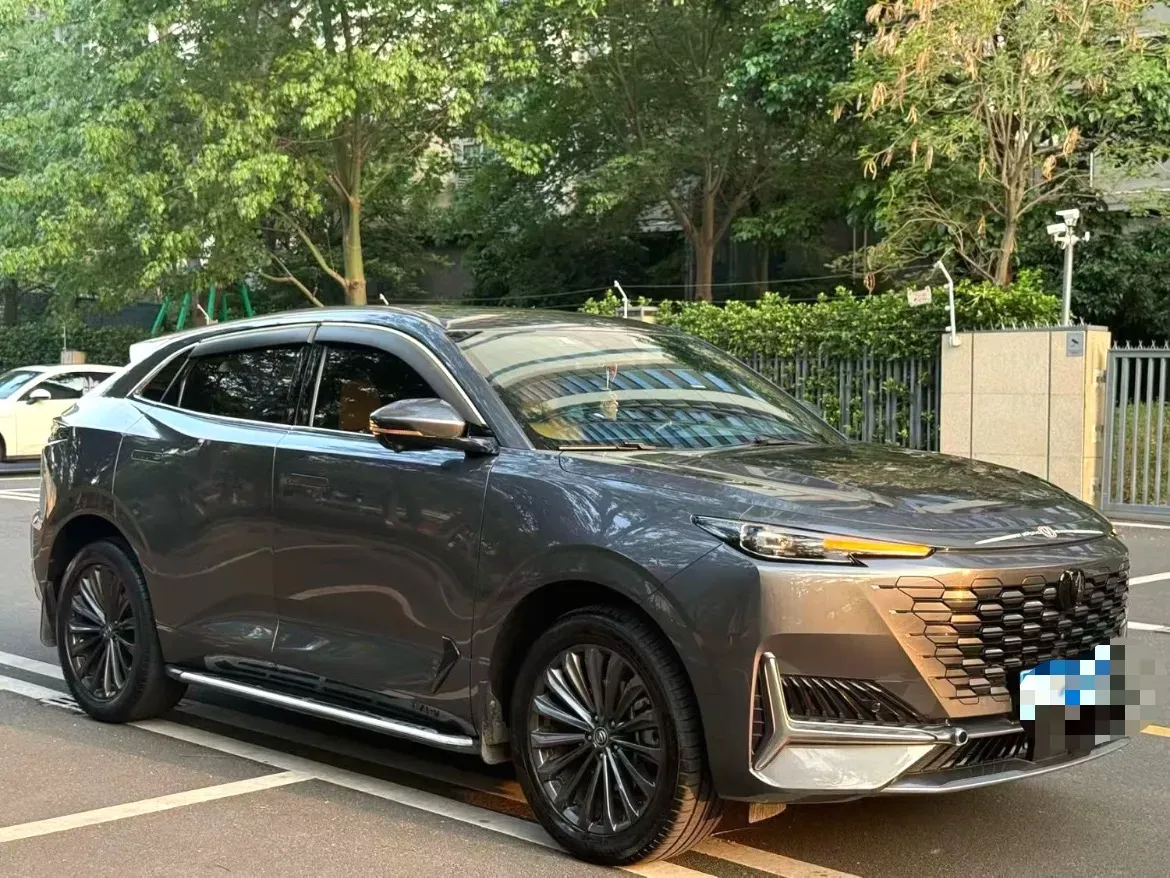 2021 ChangAn UNI-K 2.0T 233HP L4 8AT,autocango,china used car exporter,china ev exporter,chinese used car exporter,chinese used ev exporter