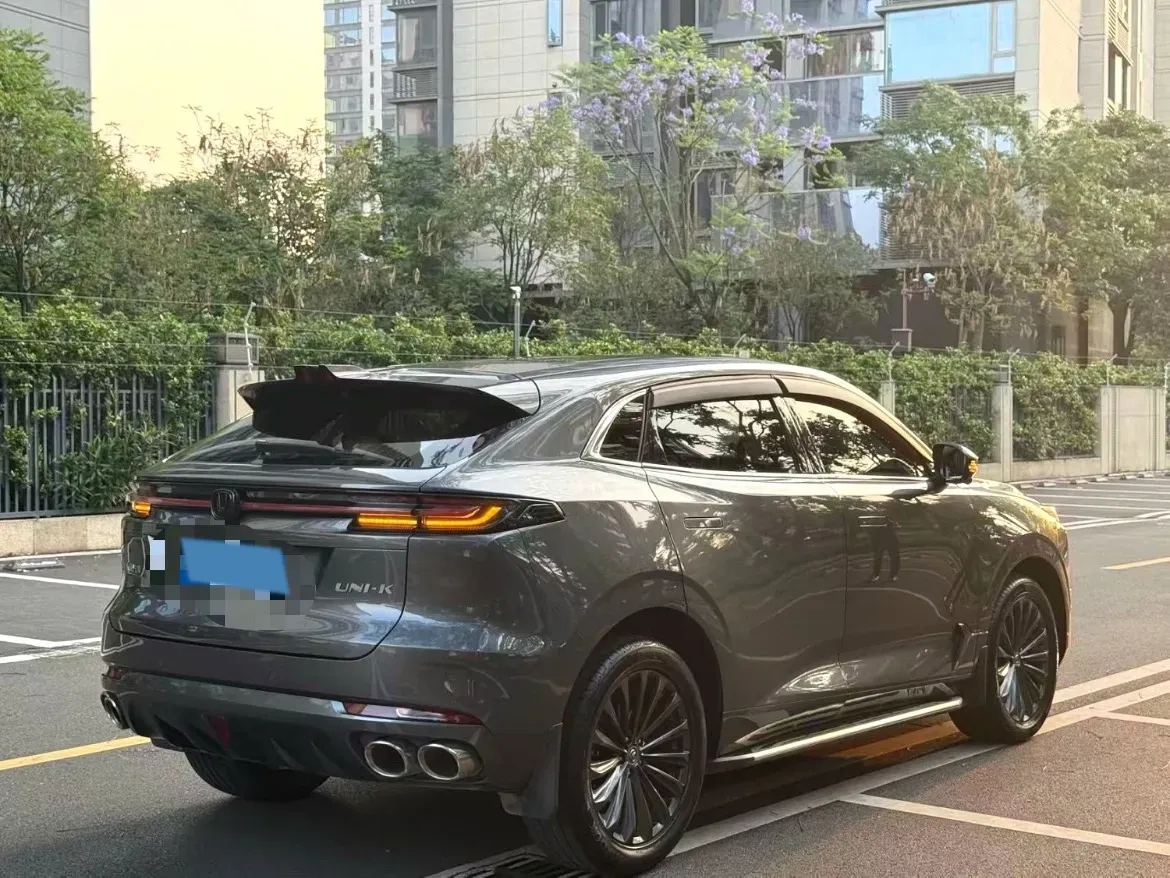 2021 ChangAn UNI-K 2.0T 233HP L4 8AT,autocango,china used car exporter,china ev exporter,chinese used car exporter,chinese used ev exporter