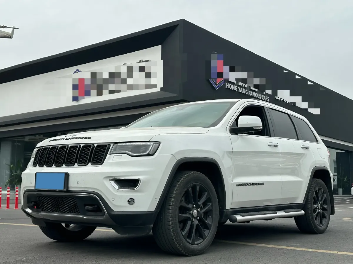 2017 Jeep Grand Cherokee 3.0L 234HP V6 8AT,autocango,china used car exporter,china ev exporter,chinese used car exporter,chinese used ev exporter