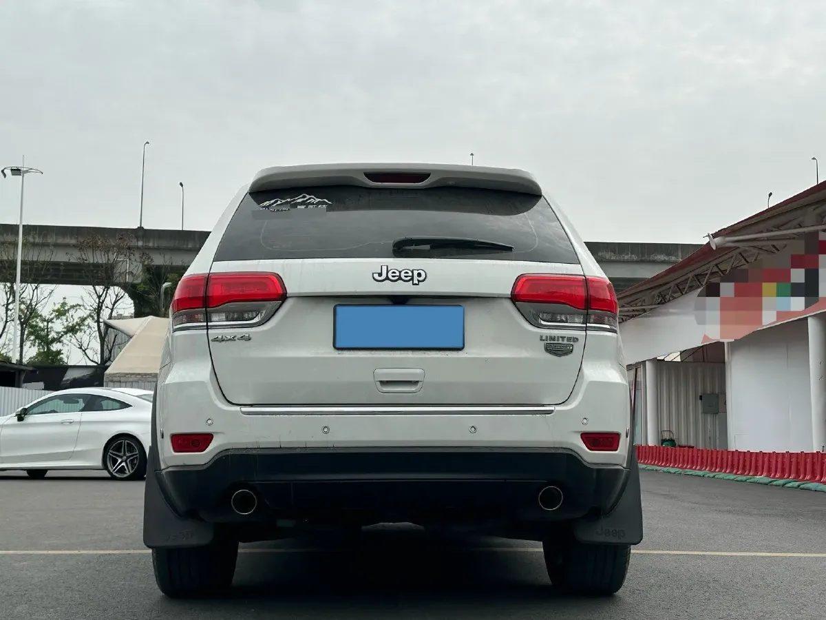 2017 Jeep Grand Cherokee 3.0L 234HP V6 8AT,autocango,china used car exporter,china ev exporter,chinese used car exporter,chinese used ev exporter