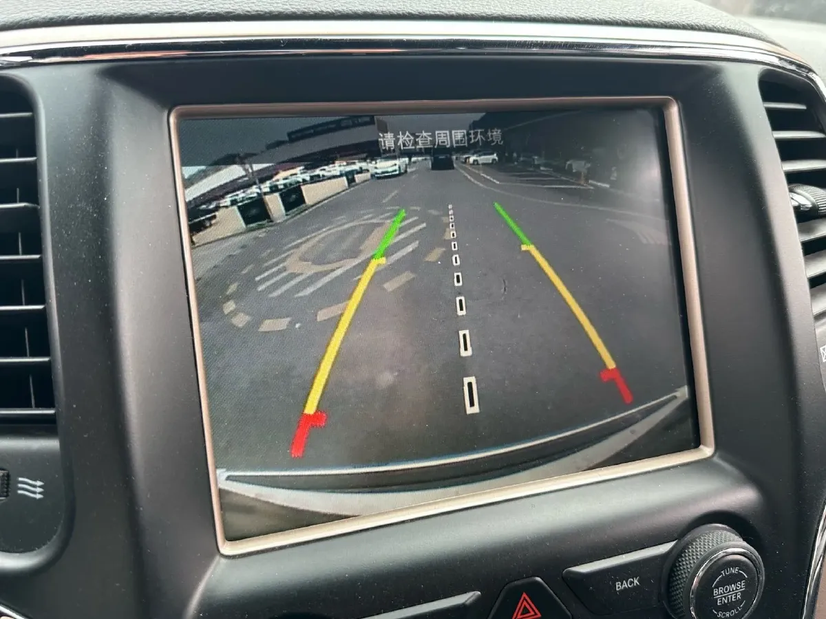 2017 Jeep Grand Cherokee 3.0L 234HP V6 8AT,autocango,china used car exporter,china ev exporter,chinese used car exporter,chinese used ev exporter