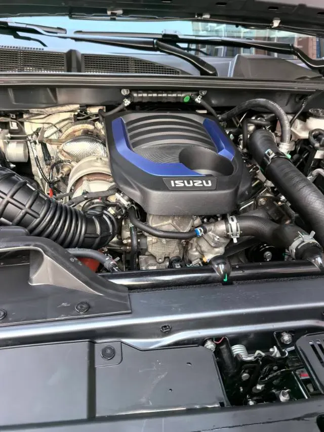 2023 Isuzu D-MAX 1.9T 177HP L4 6MT,autocango,china used car exporter,china ev exporter,chinese used car exporter,chinese used ev exporter