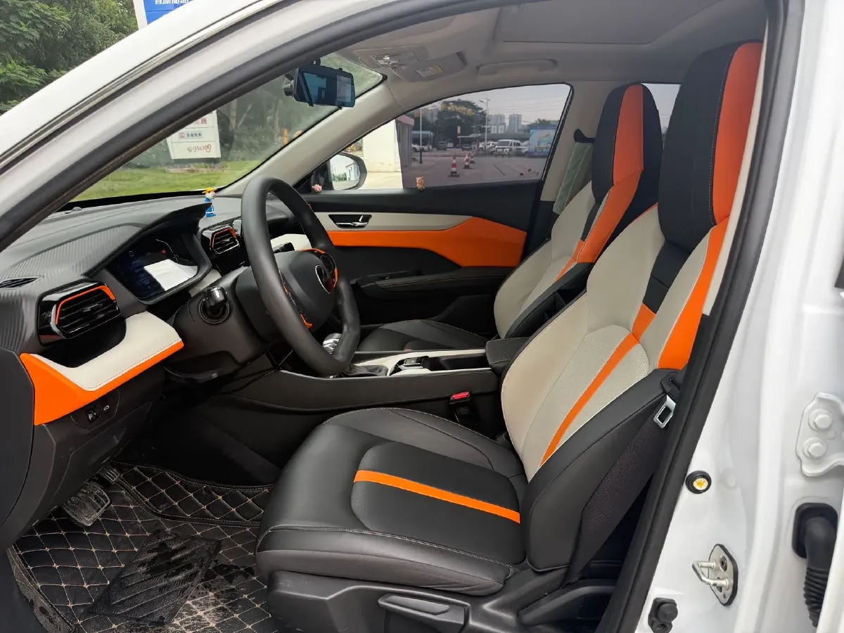 2023 DongFeng Aeolus YiXuan 1.5L 125HP L4 6DCT,autocango,china used car exporter,china ev exporter,chinese used car exporter,chinese used ev exporter