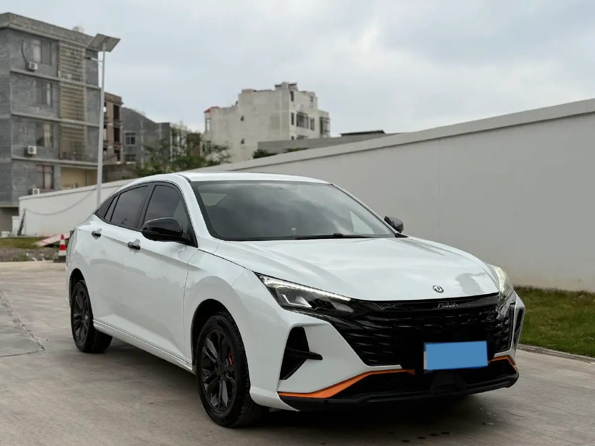2023 DongFeng Aeolus YiXuan 1.5L 125HP L4 6DCT,autocango,china used car exporter,china ev exporter,chinese used car exporter,chinese used ev exporter