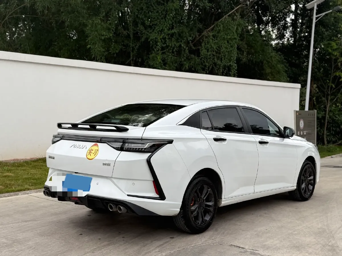 2023 DongFeng Aeolus YiXuan 1.5L 125HP L4 6DCT,autocango,china used car exporter,china ev exporter,chinese used car exporter,chinese used ev exporter