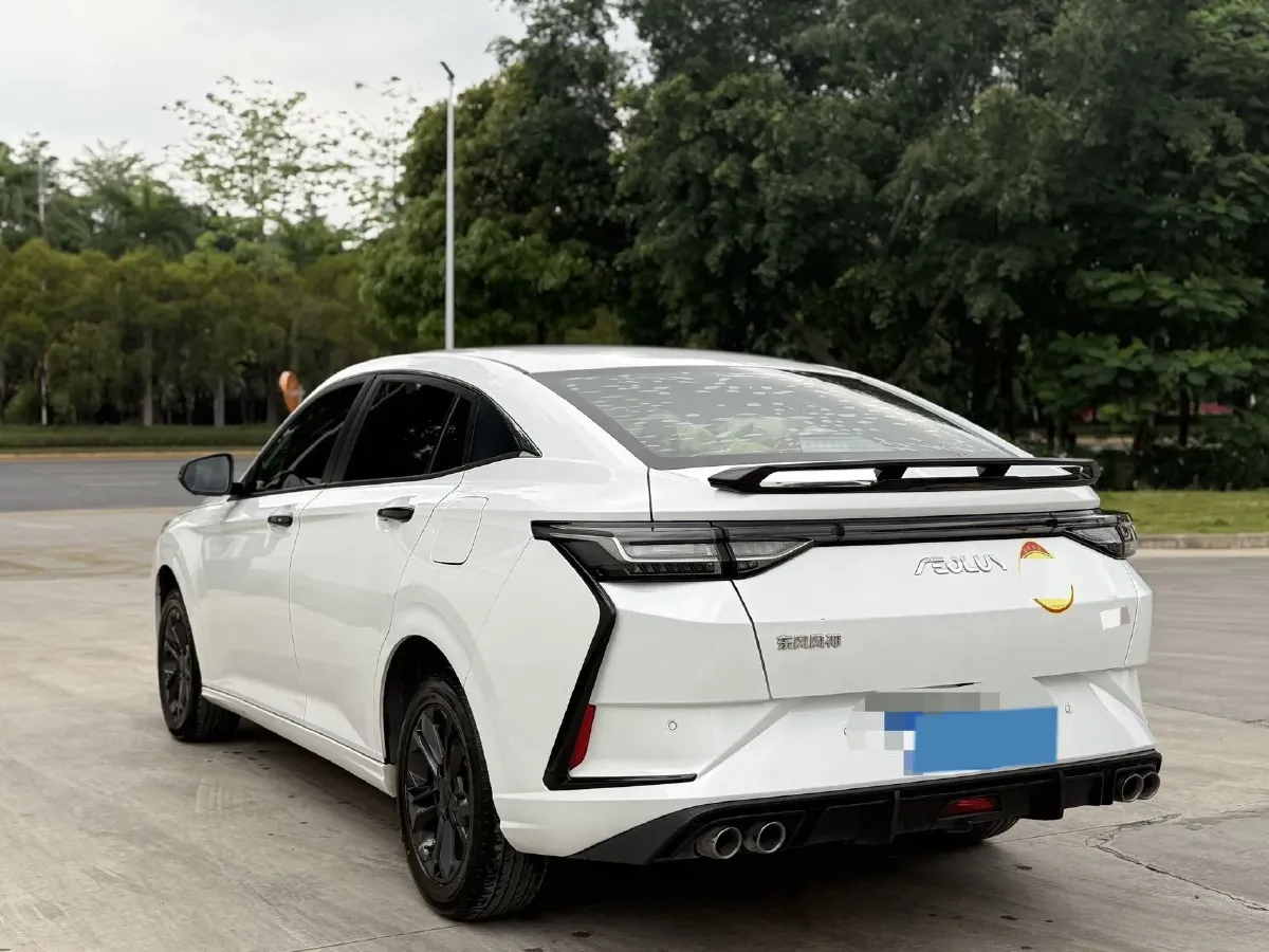 2023 DongFeng Aeolus YiXuan 1.5L 125HP L4 6DCT,autocango,china used car exporter,china ev exporter,chinese used car exporter,chinese used ev exporter