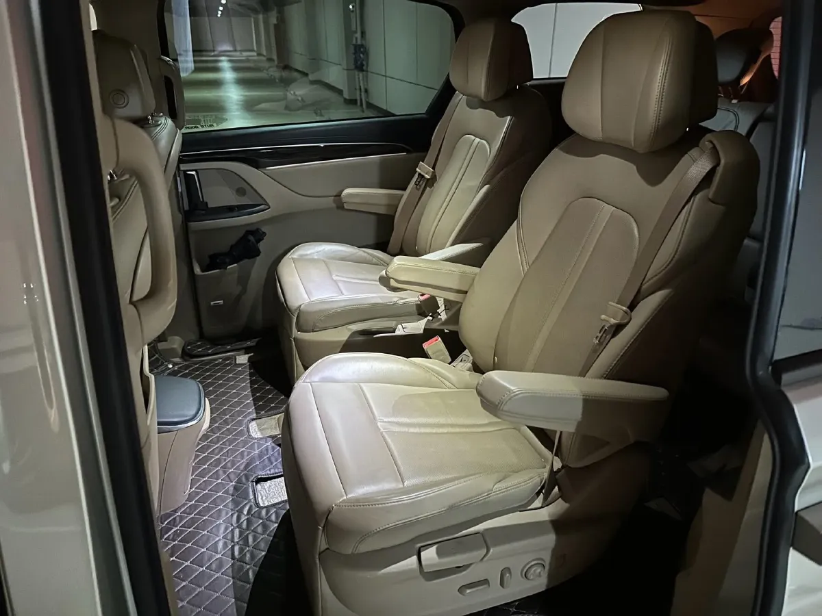 2018 Buick GL8 2.0T 260HP L4 6AT,autocango,china used car exporter,china ev exporter,chinese used car exporter,chinese used ev exporter