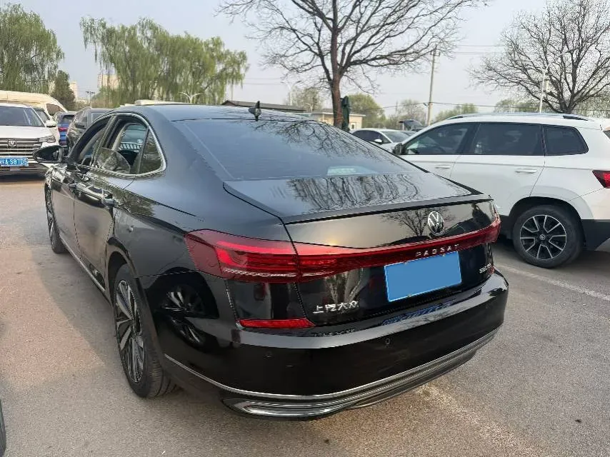 2023 Volkswagen Passat 2.0T 186HP L4 7DCT,autocango,china used car exporter,china ev exporter,chinese used car exporter,chinese used ev exporter
