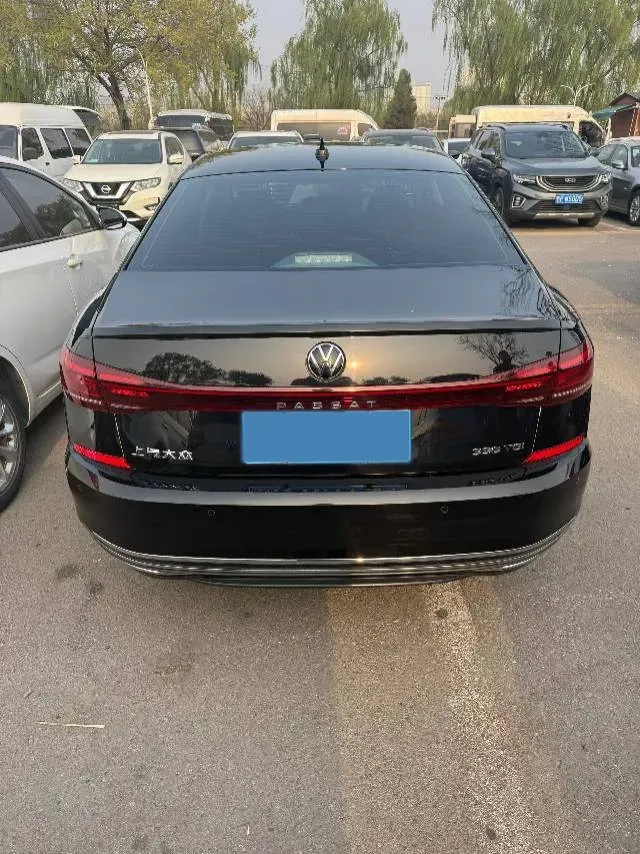 2023 Volkswagen Passat 2.0T 186HP L4 7DCT,autocango,china used car exporter,china ev exporter,chinese used car exporter,chinese used ev exporter