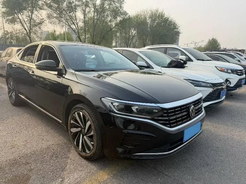 2023 Volkswagen Passat 2.0T 186HP L4 7DCT,autocango,china used car exporter,china ev exporter,chinese used car exporter,chinese used ev exporter