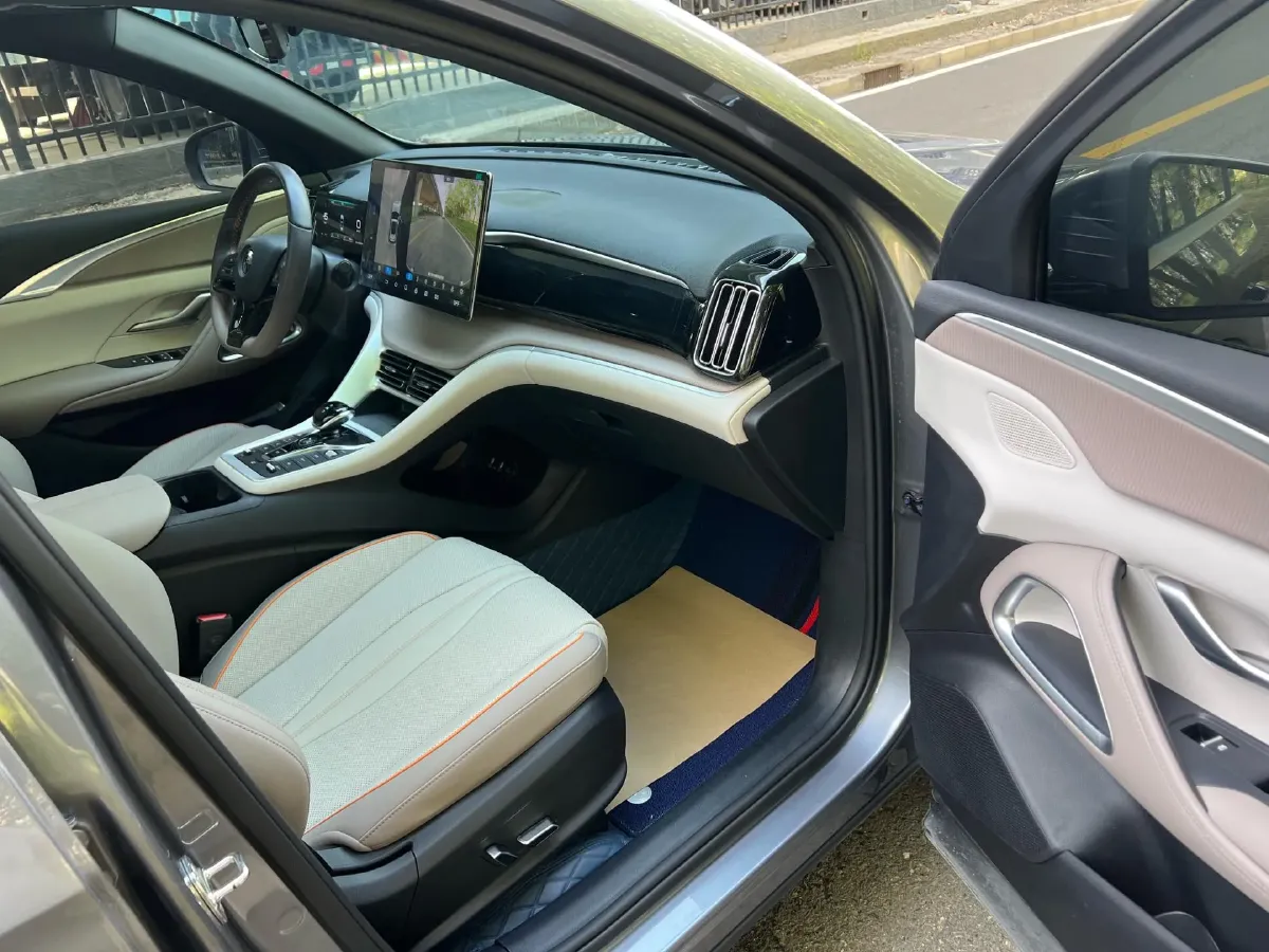 2024 BYD Song Pro 1.5L 110HP L4 E-CVT PHEV 18.3KWH,autocango,china used car exporter,china ev exporter,chinese used car exporter,chinese used ev exporter