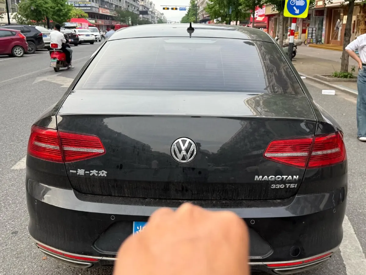 2019 Volkswagen Magotan 2.0T 186HP L4 7DCT,autocango,china used car exporter,china ev exporter,chinese used car exporter,chinese used ev exporter