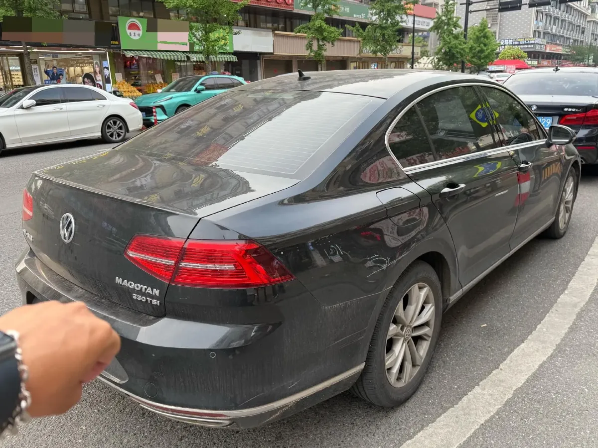 2019 Volkswagen Magotan 2.0T 186HP L4 7DCT,autocango,china used car exporter,china ev exporter,chinese used car exporter,chinese used ev exporter