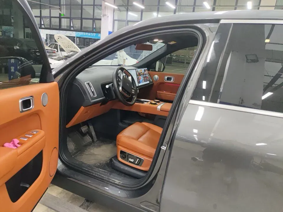 2022 Li L9 Range Extended 154HP REEV 42.6KWH,autocango,china used car exporter,china ev exporter,chinese used car exporter,chinese used ev exporter