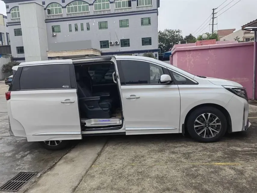 2023 GAC Trumpchi M8 2.0T 252HP L4 8AT,autocango,china used car exporter,china ev exporter,chinese used car exporter,chinese used ev exporter