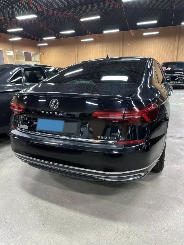 2021 Volkswagen Passat 2.0T 186HP L4 7DCT,autocango,china used car exporter,china ev exporter,chinese used car exporter,chinese used ev exporter