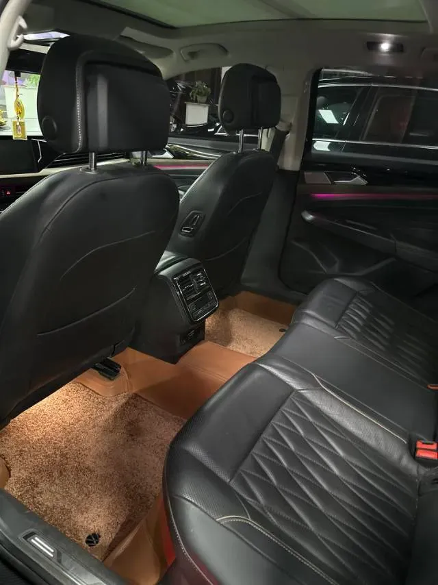 2021 Volkswagen Passat 2.0T 186HP L4 7DCT,autocango,china used car exporter,china ev exporter,chinese used car exporter,chinese used ev exporter