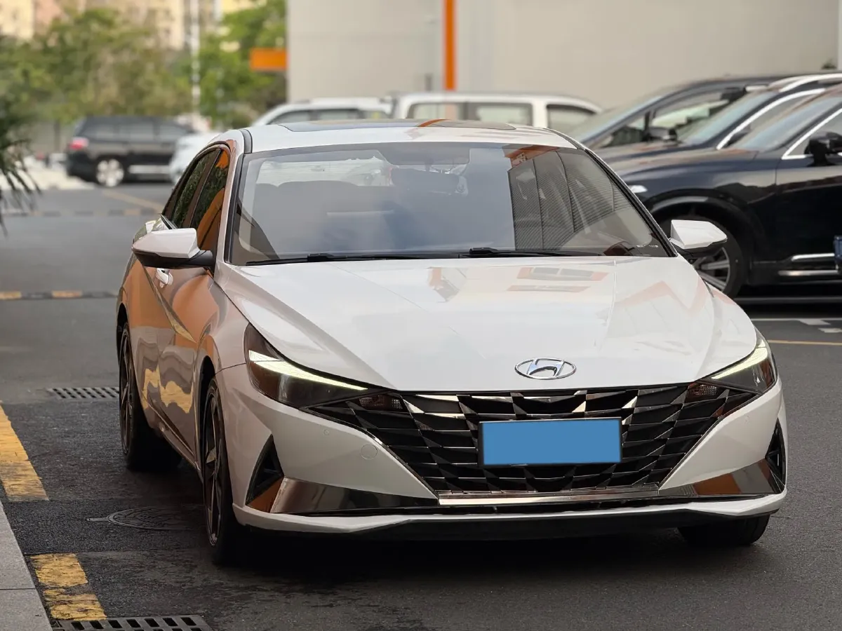 2022 Hyundai Elantra 1.5L 115HP L4 CVT,autocango,china used car exporter,china ev exporter,chinese used car exporter,chinese used ev exporter